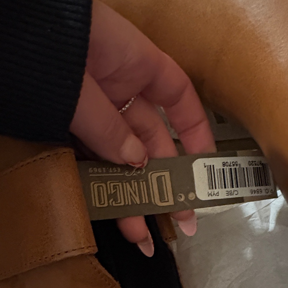 Dingo Tan Leather Western Boots - Picture 4 of 8